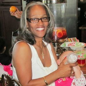 Meet your Posher, Iris